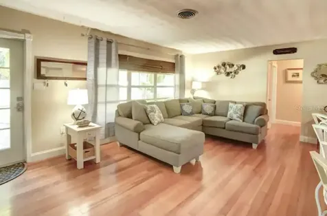 7609 Senrab Drive Bradenton FL 34209