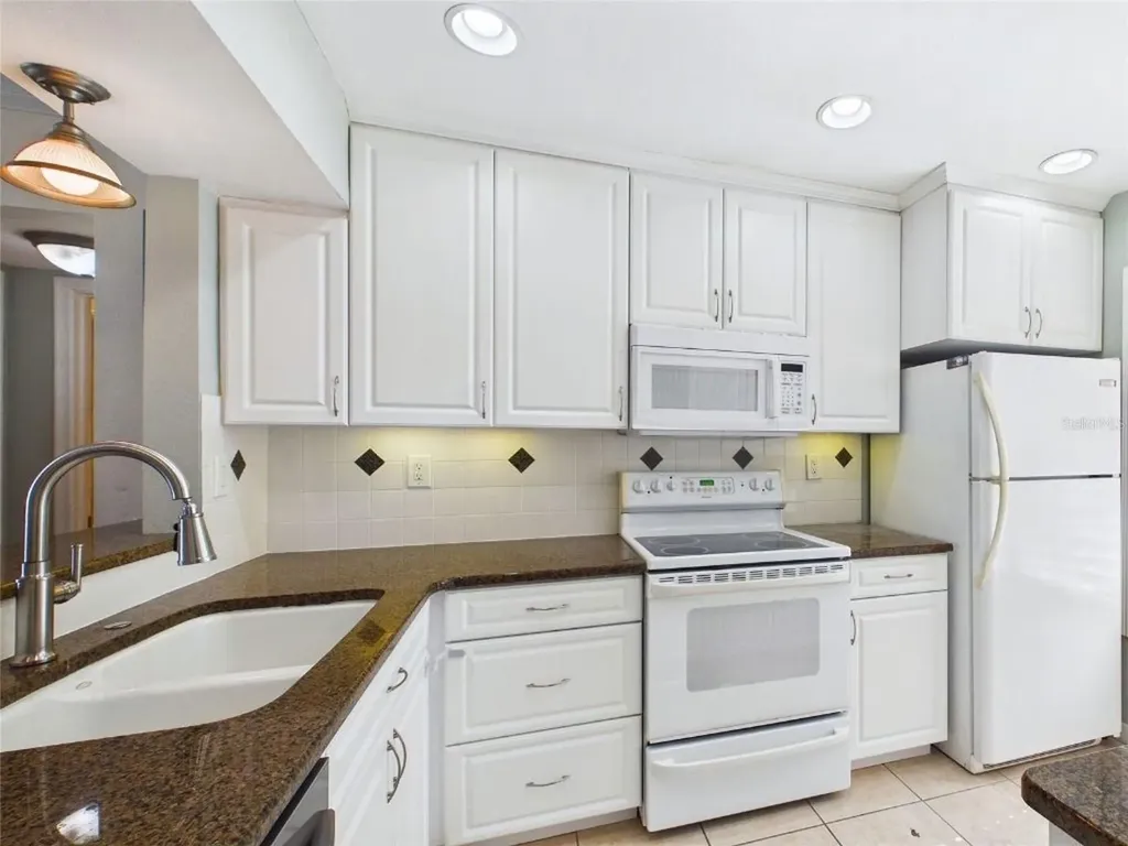 6335 Palma Del Mar Boulevard S St Petersburg FL 33715