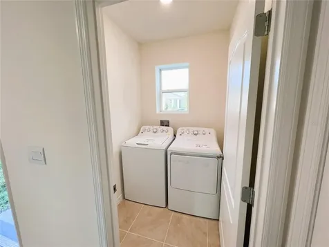 2127 Desert Rose Drive Davenport FL 33837