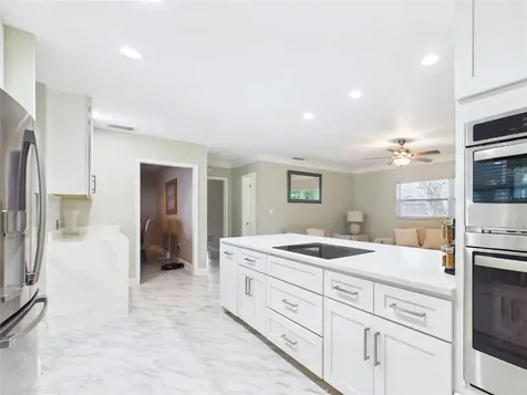 409 4th Avenue N St Petersburg FL 33715