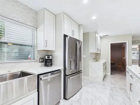 409 4th Avenue N St Petersburg FL 33715