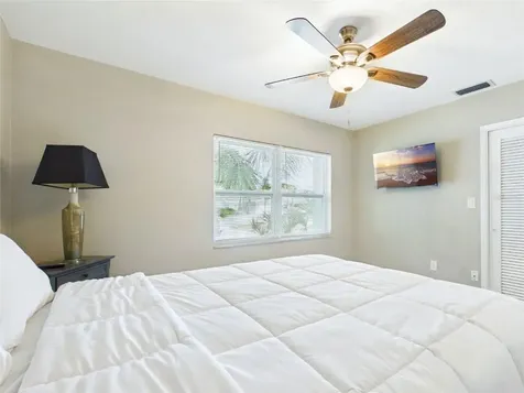 409 4th Avenue N St Petersburg FL 33715