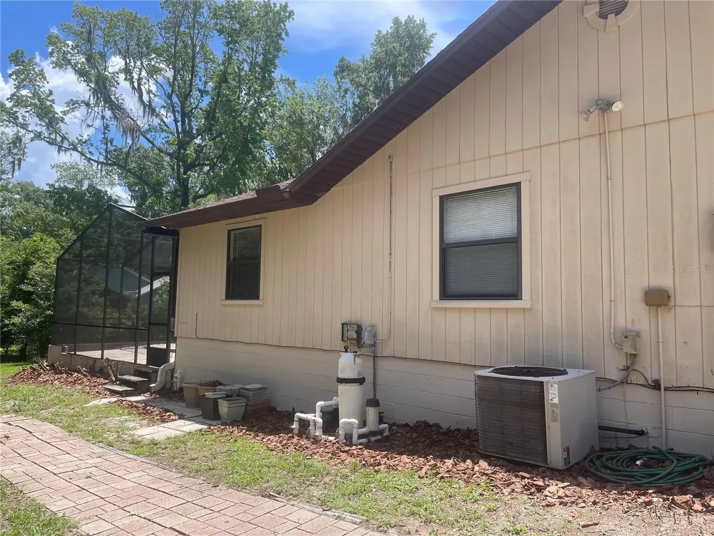 2421 NW 106th Drive Gainesville FL 32606