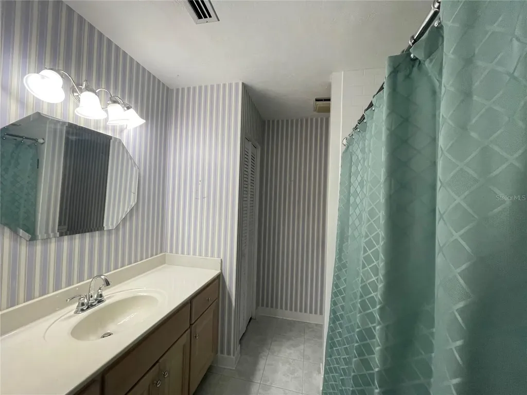 2421 NW 106th Drive Gainesville FL 32606