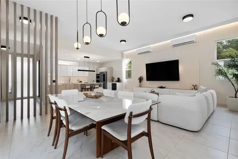 153 River Terrace Juncos PR 00777