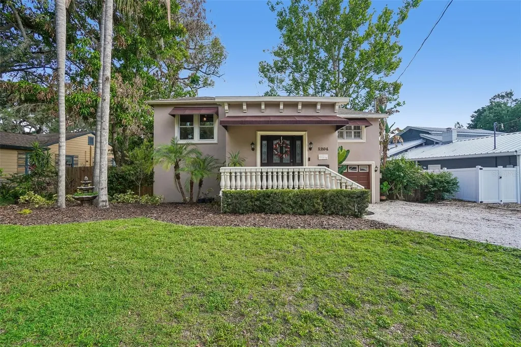 1204 E Park Circle Tampa FL 33604