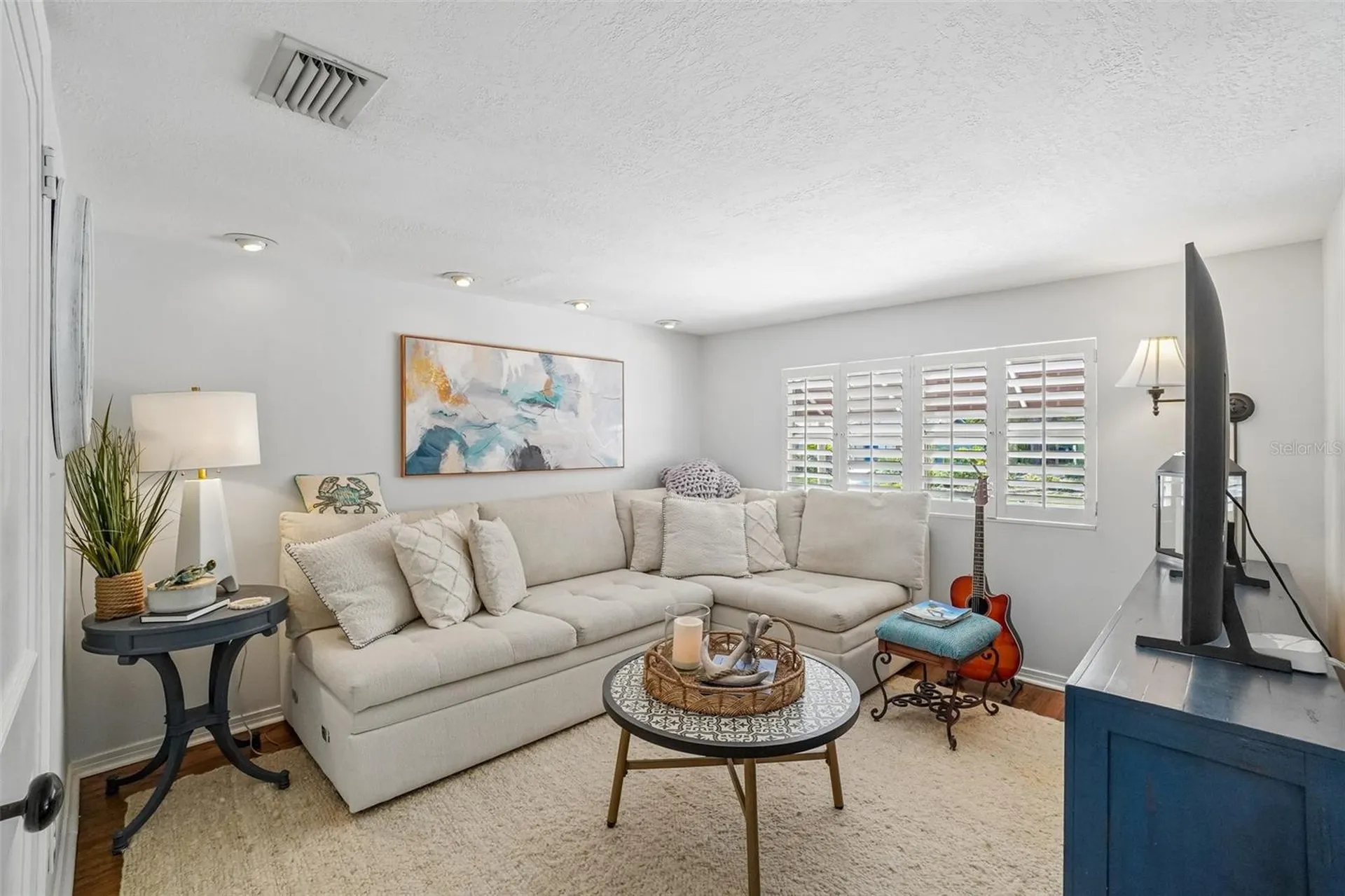 1204 E Park Circle Tampa FL 33604