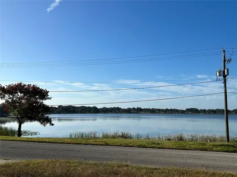 1241 N Lake Elbert Drive NE Winter Haven FL 33881
