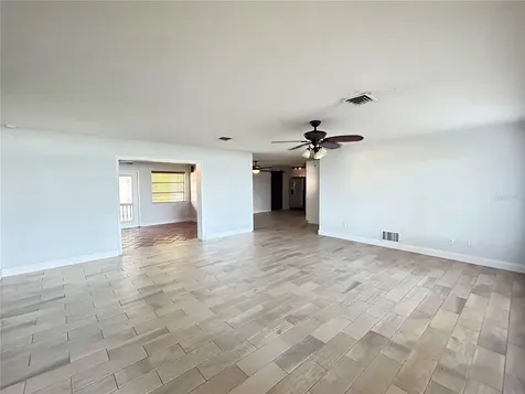 1241 N Lake Elbert Drive NE Winter Haven FL 33881