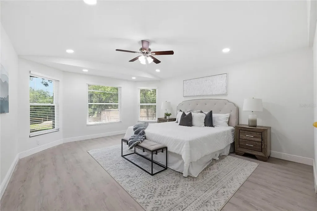 1915 E Mulberry Drive Tampa FL 33604