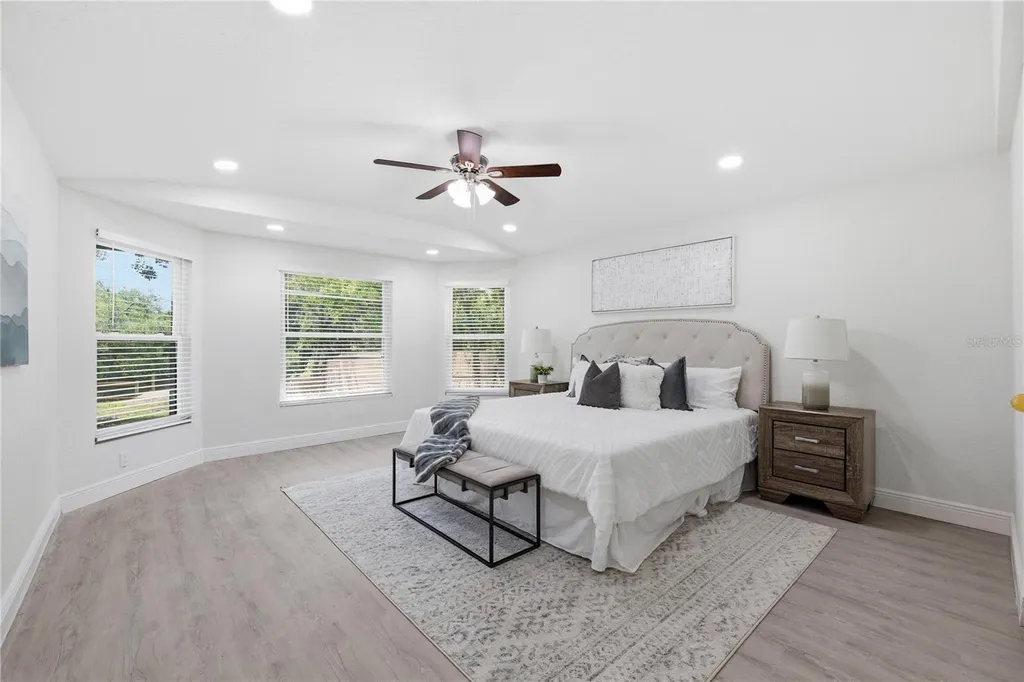 1915 E Mulberry Drive Tampa FL 33604