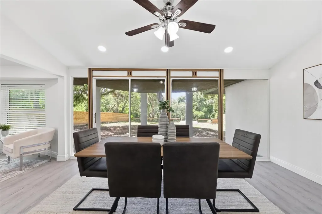1915 E Mulberry Drive Tampa FL 33604