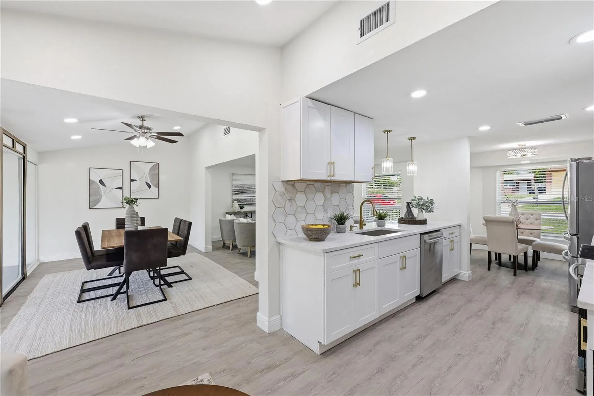1915 E Mulberry Drive Tampa FL 33604