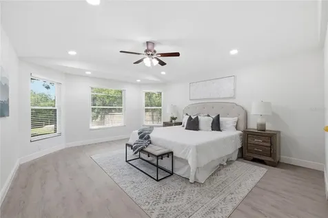 1915 E Mulberry Drive Tampa FL 33604