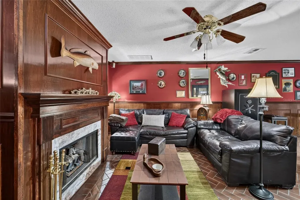 4121 W De Leon Street Tampa FL 33609