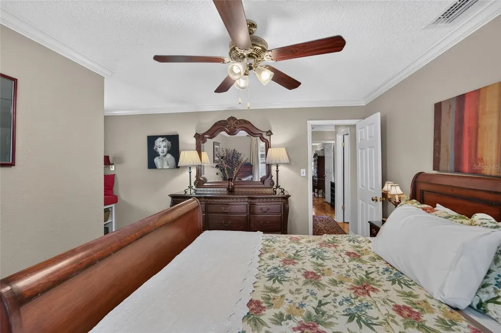 4121 W De Leon Street Tampa FL 33609