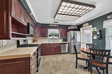 4121 W De Leon Street Tampa FL 33609