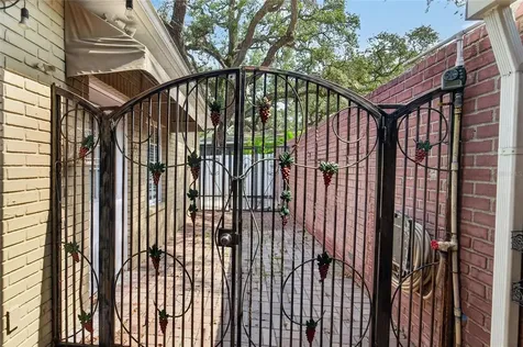 4121 W De Leon Street Tampa FL 33609