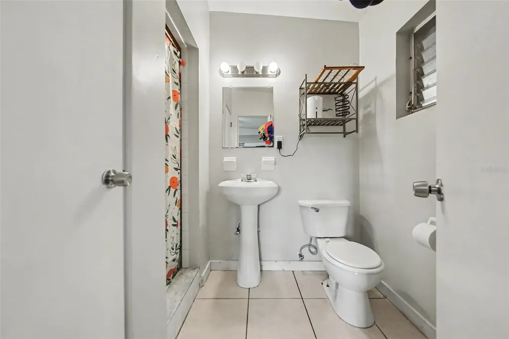 1909 Jasper Drive Orlando FL 32807