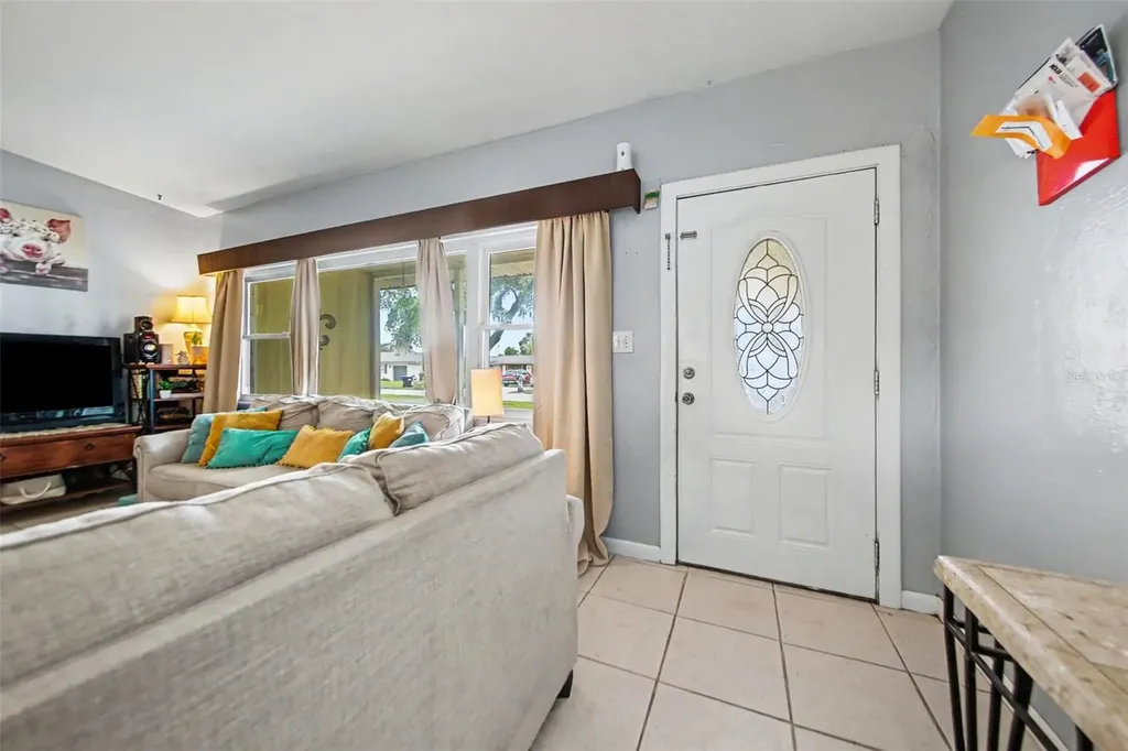 1909 Jasper Drive Orlando FL 32807