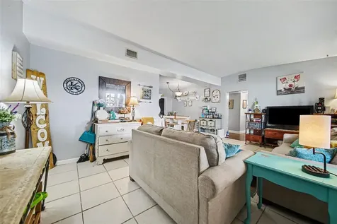 1909 Jasper Drive Orlando FL 32807