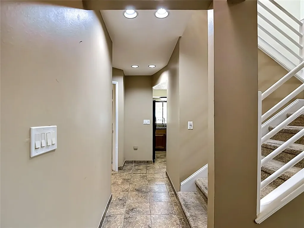 87 1st Avenue NW Lutz FL 33548