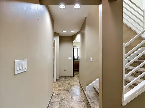 87 1st Avenue NW Lutz FL 33548