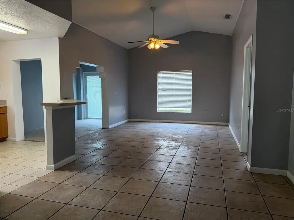 2427 Camden Oaks Place Valrico FL 33594
