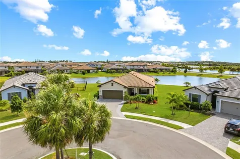 5105 Marina Basin Court Bradenton FL 34211