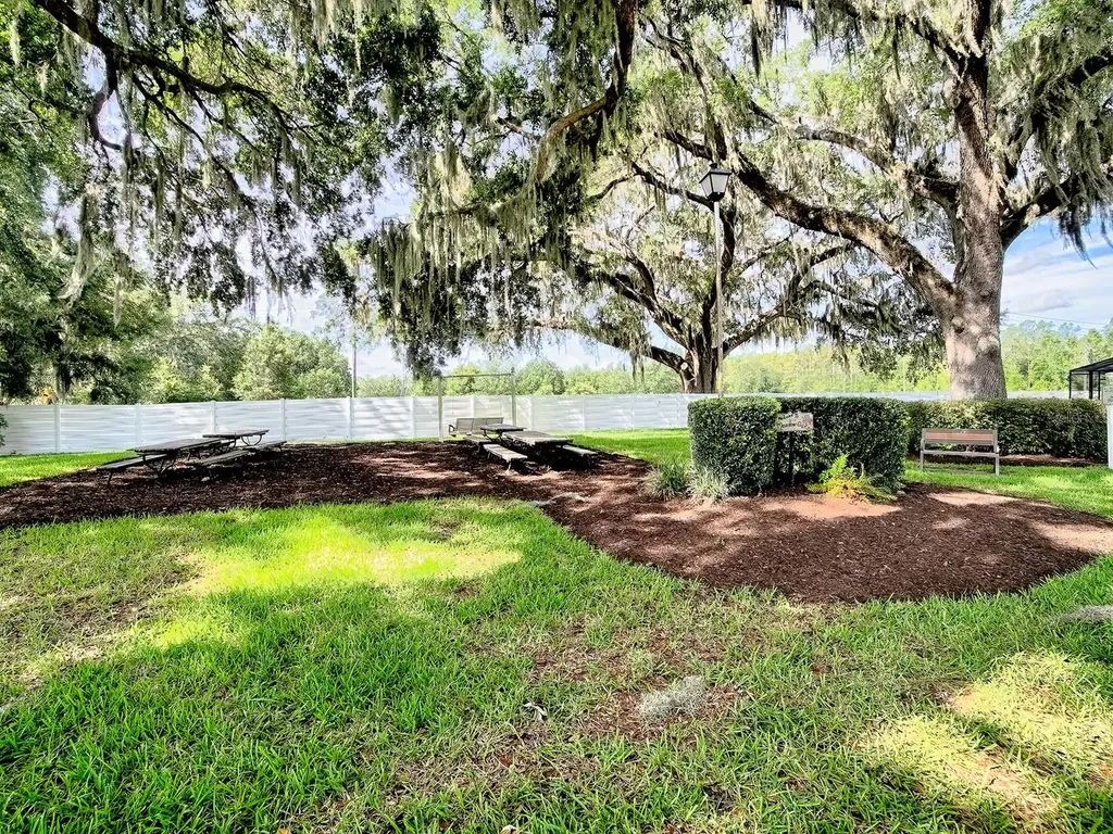 1033 Meadowbend Drive Leesburg FL 34748
