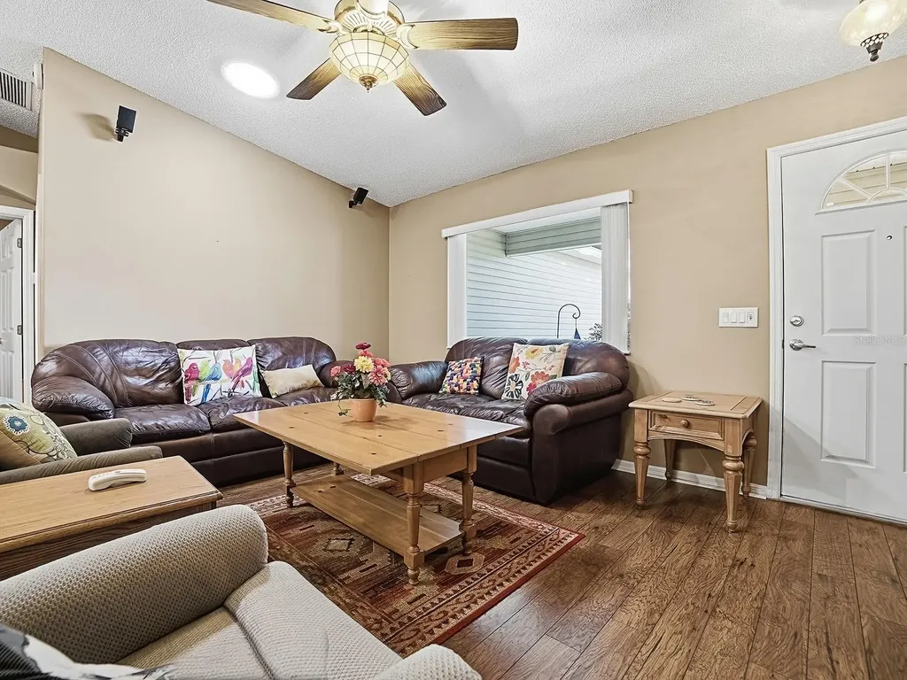1033 Meadowbend Drive Leesburg FL 34748