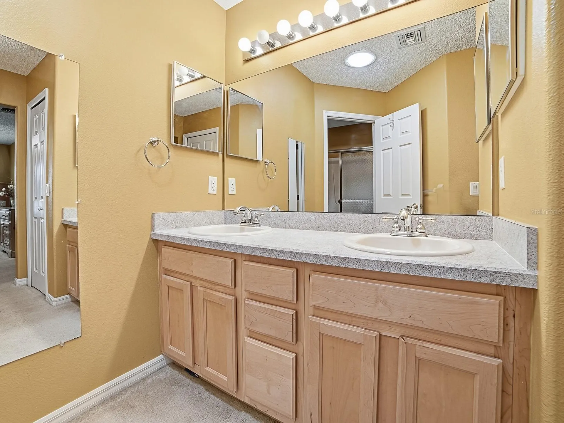 1033 Meadowbend Drive Leesburg FL 34748