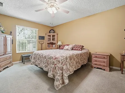 1033 Meadowbend Drive Leesburg FL 34748