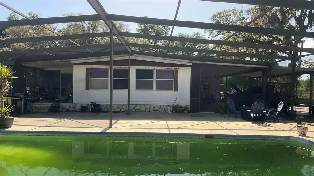 9401 NE 41st Court Anthony FL 32617