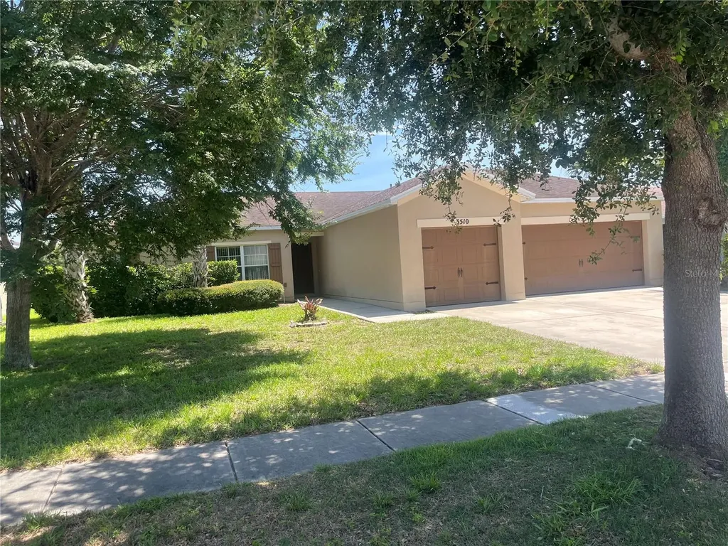 3510 Yacht Club Court Kissimmee FL 34746