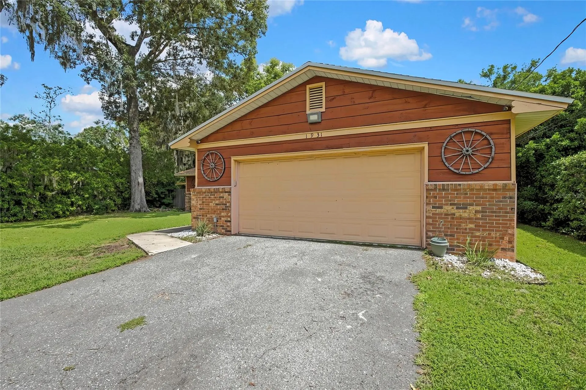 1931 SE 39th Street Ocala FL 34480
