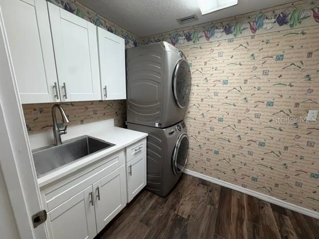 210 W Timbercove Circle Longwood FL 32779