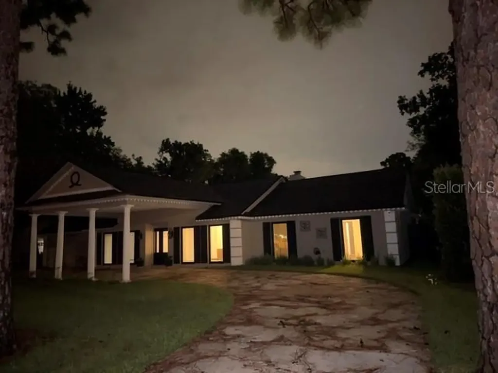 210 W Timbercove Circle Longwood FL 32779