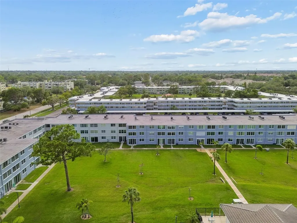 4715 Bay Street NE St Petersburg FL 33703