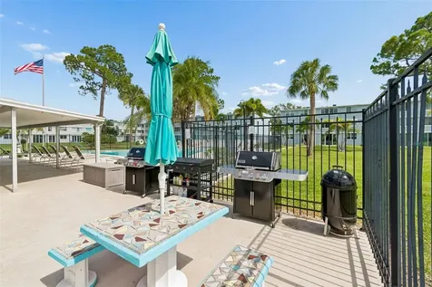 4715 Bay Street NE St Petersburg FL 33703