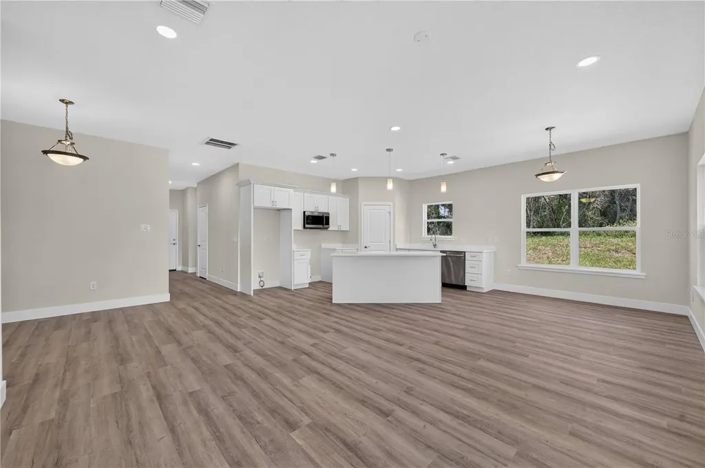 631 S Anchor Drive Deltona FL 32725