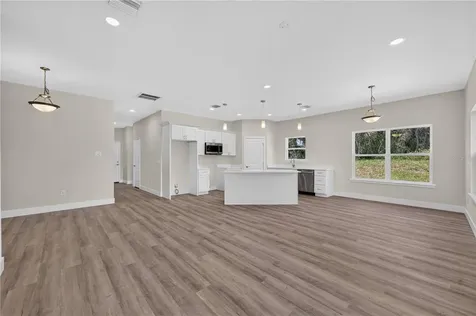 631 S Anchor Drive Deltona FL 32725
