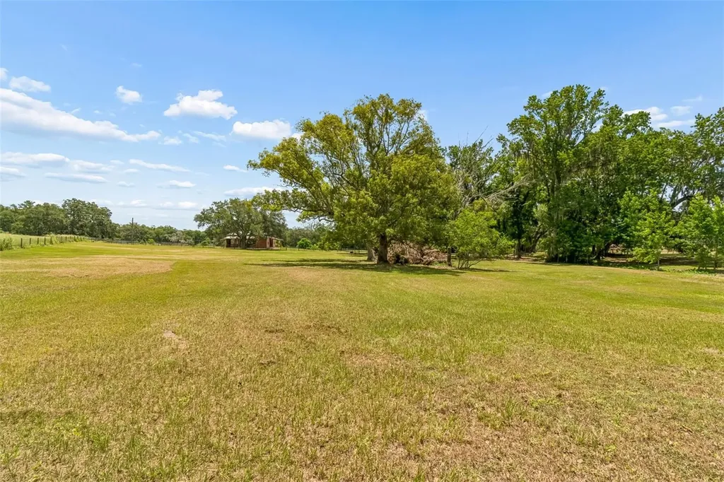 17345 Sweetwater Road Dade City FL 33523