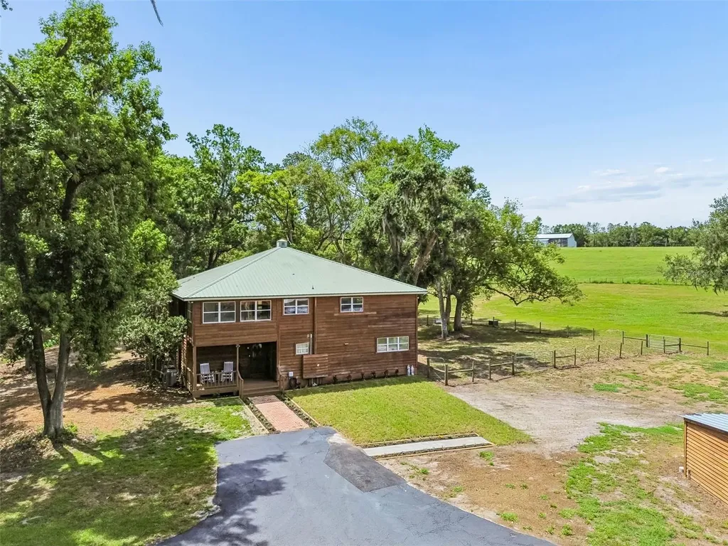17345 Sweetwater Road Dade City FL 33523