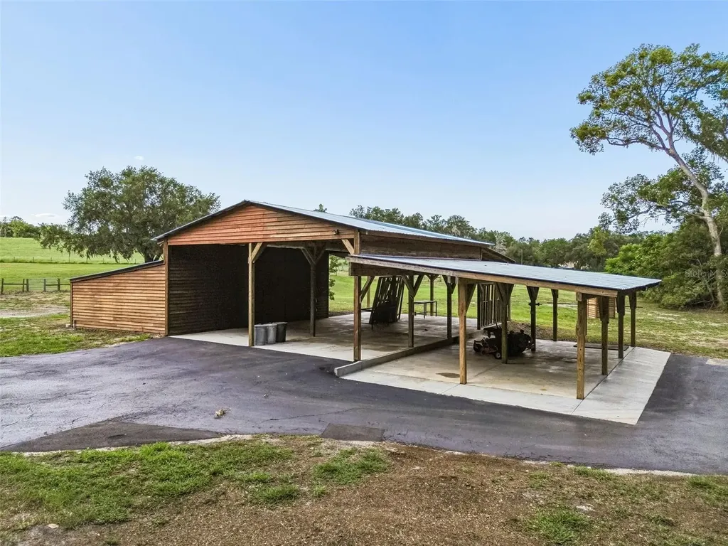 17345 Sweetwater Road Dade City FL 33523