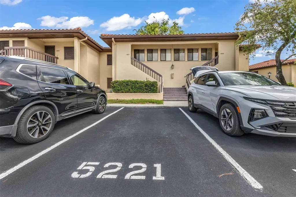 5221 Lake Village Drive Sarasota FL 34235