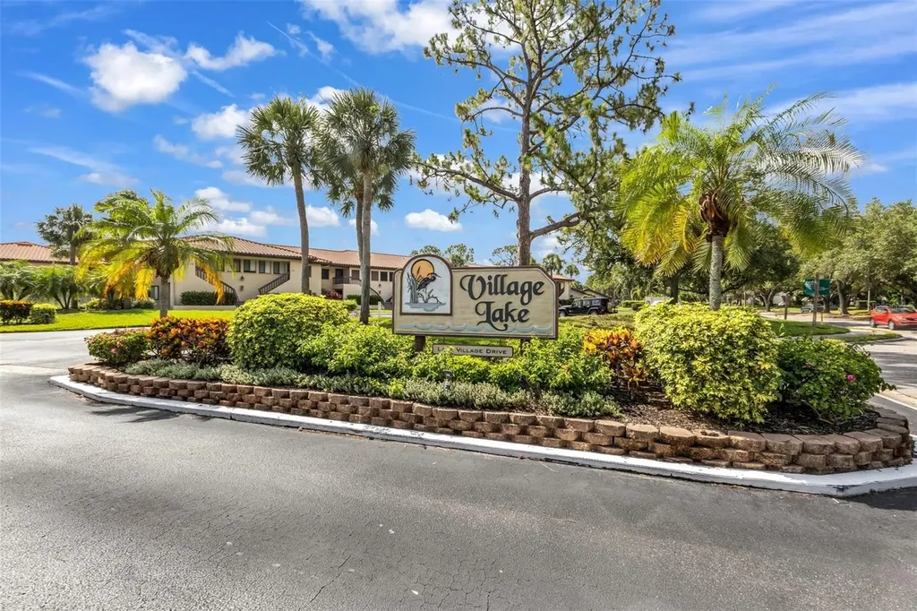 5221 Lake Village Drive Sarasota FL 34235
