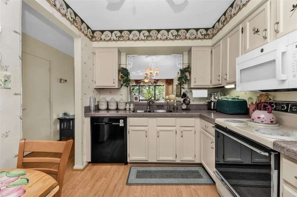 5221 Lake Village Drive Sarasota FL 34235