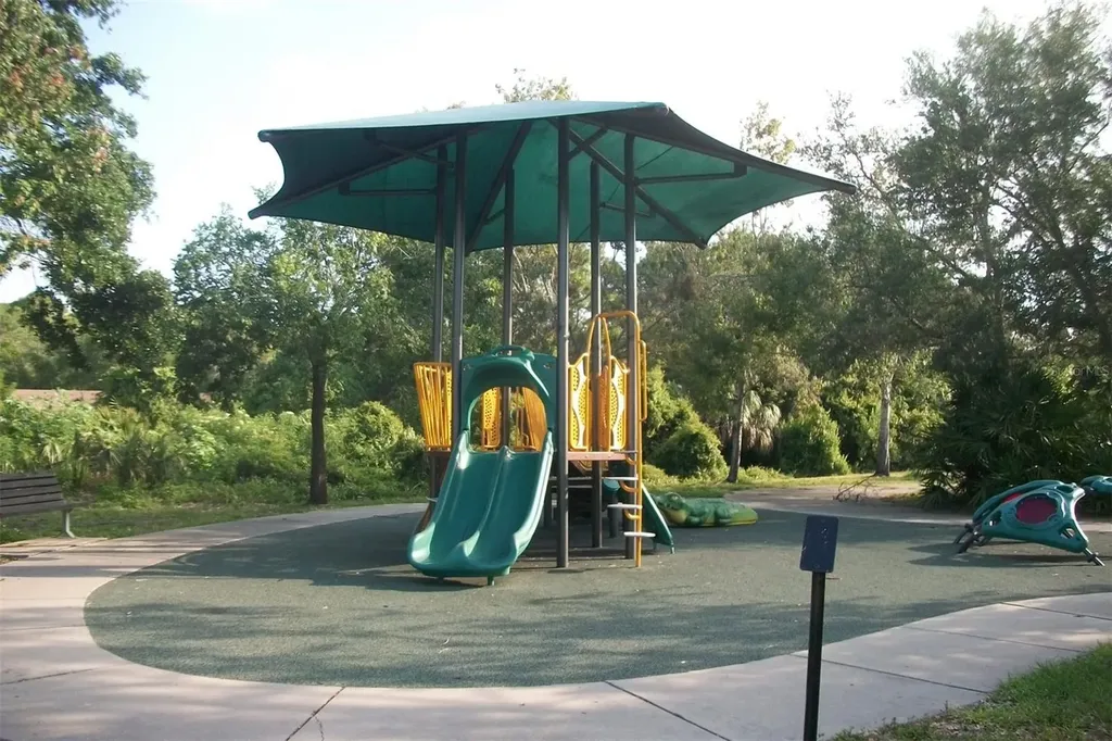 12563 74th Avenue Seminole FL 33776