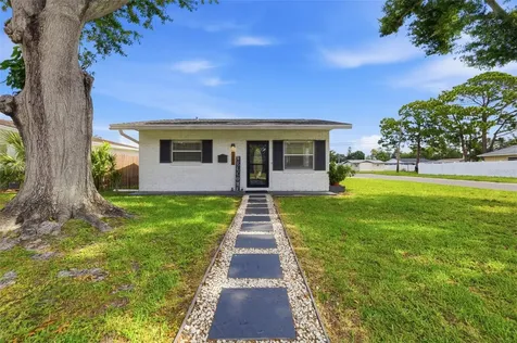 801 89th Avenue N St Petersburg FL 33702